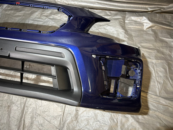 2018-2020 Subaru WRX STI Front Bumper Cover / *DAMAGE* / SS019