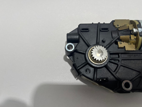 
2012-2016 Hyundai Genesis Coupe OEM Sunroof Motor /   HG033
