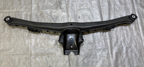 1996-2002 BMW Z3 Roadster Coupe Rear Subframe Assembly Crossmember /   Z3039
