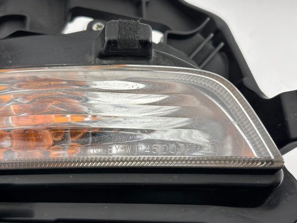 2017-2020 Fiat 124 Spider Passenger Fog Light / Turn Signal w/ Bracket /   FD031