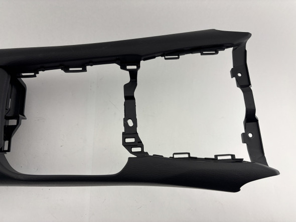 2017-2020 Fiat 124 Spider Center Console w/ Lid  /   FD031