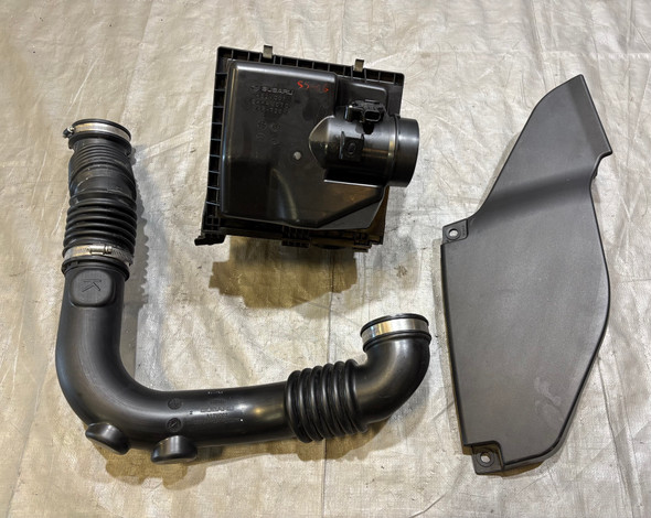 2022-2024 Subaru WRX OEM Air Intake Air Box  / 29K SW006