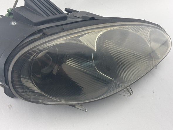 2004-2005 Mazdaspeed Miata Passenger Headlight *DAMAGED* /   NB274