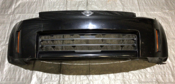 2006-2008 Nissan 350Z OEM Front Bumper Cover w/ Grille / Magnetic Black Pearl   5Z016