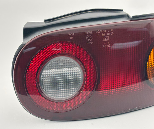 1990-1997 Mazda Miata Passenger Side Tail Light / OEM /   NA115