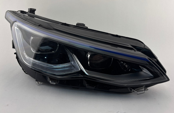 2022-2024 Volkswagen MK8 Golf R OEM Passenger Side LED Headlight *Broken Tab*