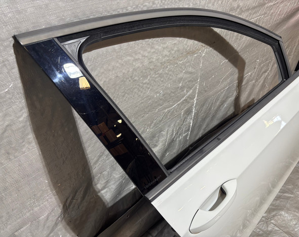 2022-2024 Volkswagen MK8 GTI Golf R 4DR Passenger Front Door Assembly / Pure White  M8R01