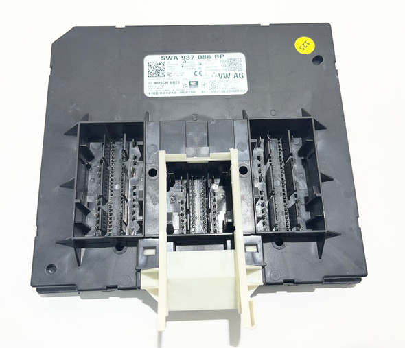 2024 Volkswagen MK8 Golf R Body Control Module BCM / 5WA937086BP /   M8R01