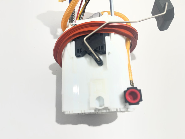 2022-2024 Volkswagen MK8 Golf R OEM Fuel Pump Sending Unit w/ Hangar / 19K M8R01