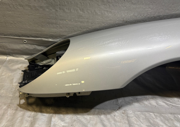 1997-2004 Porsche 986 Boxster / 99-01 996 911 Driver Fender / Arctic Silver Metallic  BX069