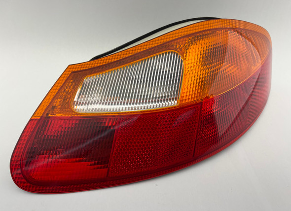 1997-2002 Porsche 986 Boxster Passenger Tail Light / Amber /   BX069