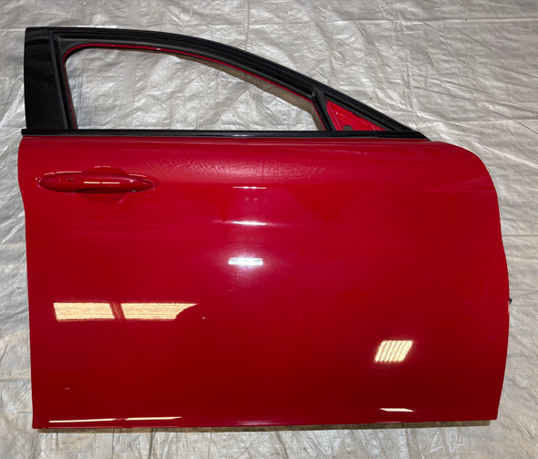 2017-2022 Alfa Romeo Giulia Passenger Front Door Assembly / Alfa Rosso  AG006