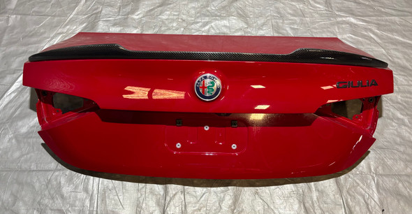 2017-2022 Alfa Romeo Giulia Base / Ti Trunk Lid Panel w/ Carbon Fiber Spoiler / Alfa Rosso  AG006