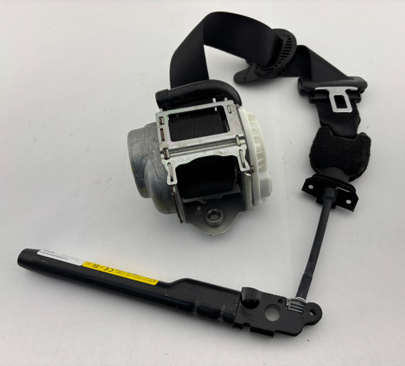 2017-2021 Alfa Romeo Giulia Driver Front Seat Belt Pretensioner / Black /   AG006
