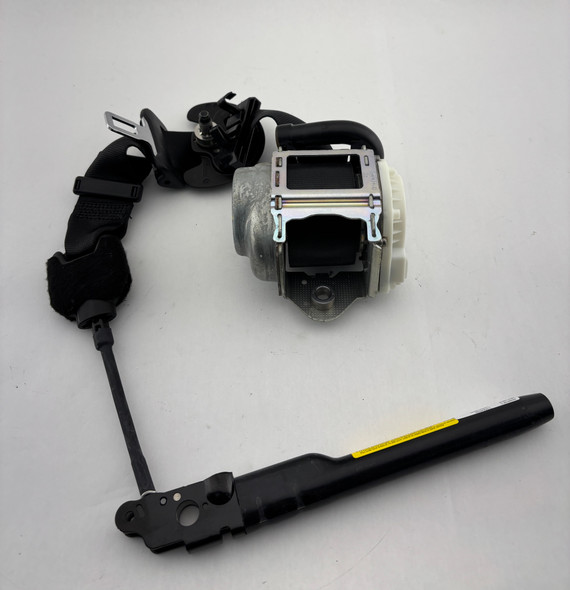 2017-2021 Alfa Romeo Giulia Passenger Front Seat Belt Pretensioner / Black /   AG006
