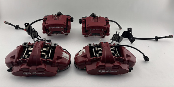 2017-2021 Alfa Romeo Giulia Sport Brembo Brake Calipers / Set of 4 / Red / 62K AG006