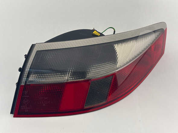 1999-2005 Porsche 996 911 Carrera Passenger Tail Light / Clear /   P6020