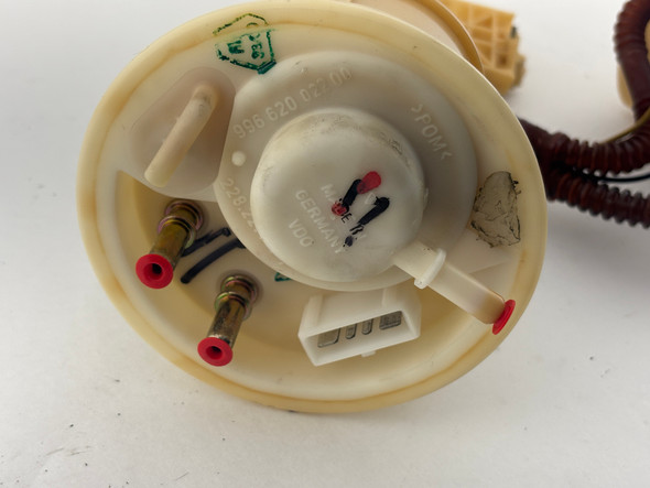 1999-2001 Porsche 996 911 Carrera 2 RWD OEM Fuel Pump Sending Unit / 63K P6020