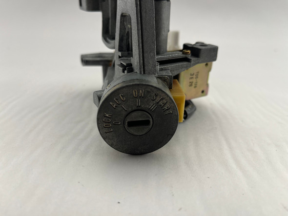 1990-1997 Mazda Miata Ignition Switch w/ Key / Automatic  /   NA117