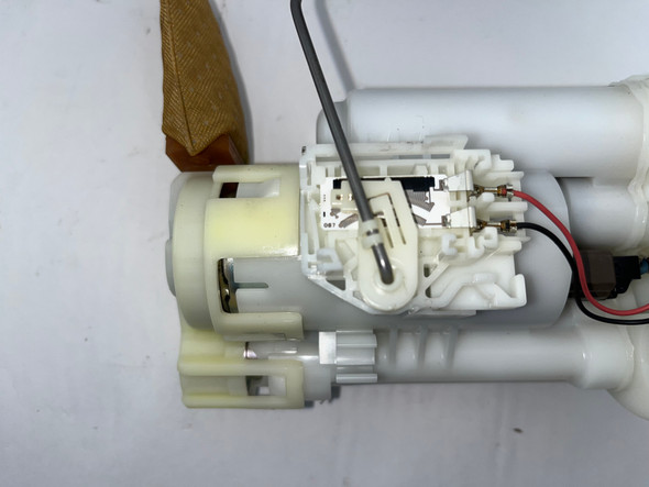 2010-2014 Lotus Evora 3.5l V6 OEM Fuel Pump Sending Unit / A132L0081H / 19K LEV01