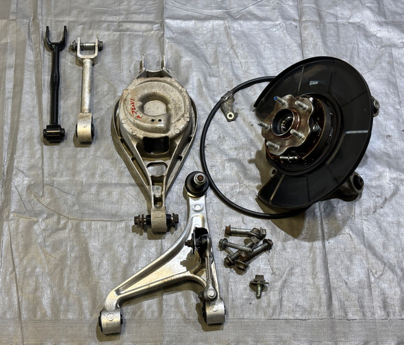 2009-2020 Nissan 370Z Passenger Side Rear Knee Hub w/ Control Arms / 98K 7Z024