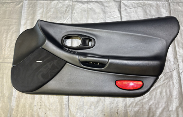 1997-2004 Chevrolet Corvette C5 Interior Door Panels / Pair / Black /   C5034