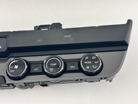 2016-2018 Toyota Tacoma 3.5l Climate Control Switch Panel / 75H595 /   TC005