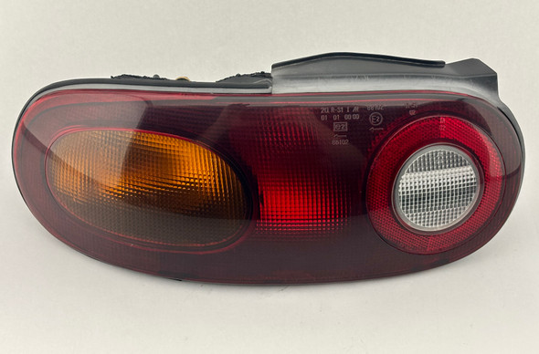 1990-1997 Mazda Miata Driver Side Tail Light / OEM /   NA118