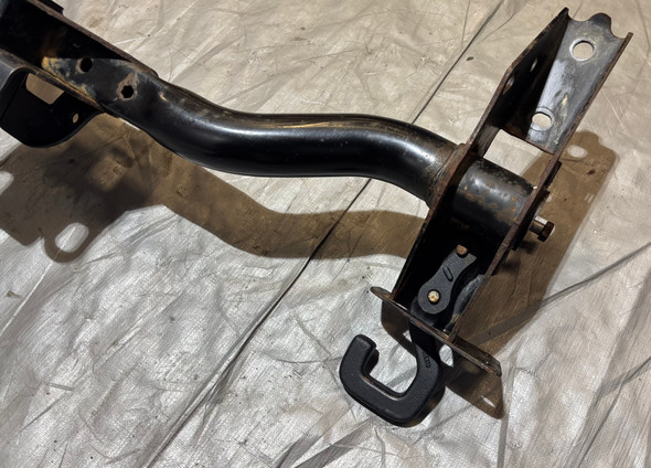 2020-2024 Jeep Gladiator JT OEM Trailer Tow Hitch Receiver Beam /   JT005