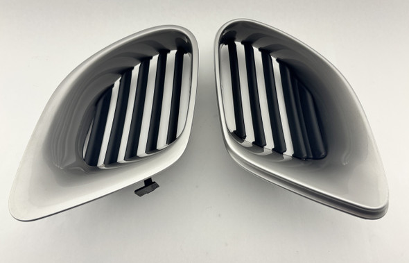 2000-2002 Porsche 986 Boxster Rear Quarter Panel Vents / Pair / Arctic Silver Metallic  BX073