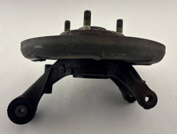 1990-1993 Mazda Miata 1.6l Passenger Side Rear Spindle Hub Assembly / Non-ABS / 132K NA120