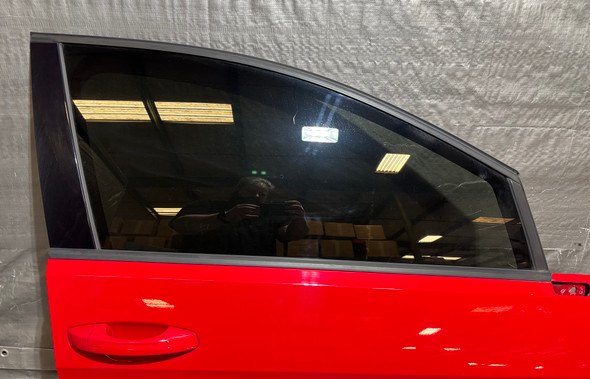 2015-2018 Volkswagen Golf R 4DR Passenger Front Door Shell / Tornado Red  M7R12