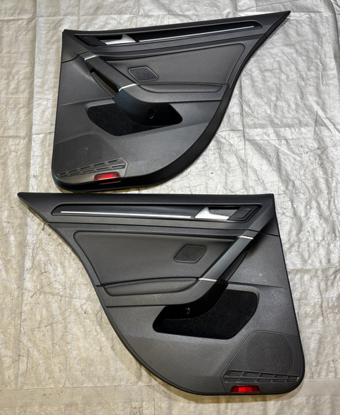 2015-2016 Volkswagen MK7 Golf R Black Leatherette Rear Interior Door Panels / Pair /   M7R12