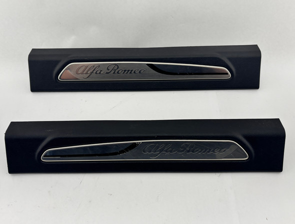 2017-2022 Alfa Romeo Giulia Aluminum Door Sills / Front Pair  /   AG007