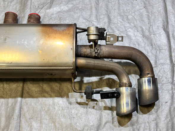 2017-2024 Alfa Romeo Giulia Quadrifoglio 2.9l OEM Exhaust Muffler w/ Tips / 76K AG007