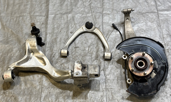 2017-2020 Infiniti Q60 2.0T AWD Driver Front Spindle Knuckle / Hub w/ Control Arms  / 98K IQ606