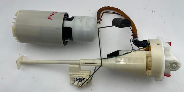 2005-2008 Porsche 997 911 Carrera RWD OEM Fuel Pump Sending Unit / 81K P7010