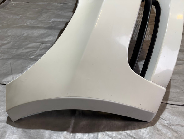 2008-2013 BMW 135i Front Bumper Cover w/ Grilles / Alpine White III  B1014