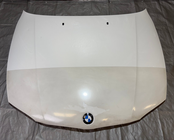 2008-2012 BMW 128i 135i OEM Hood Panel / Alpine White III  B1014