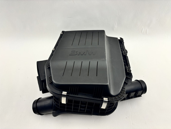 2008-2010 BMW 135i N54 OEM Air Intake Air Box w/ Intake Pipes /   B1014