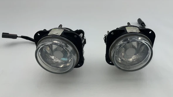 2001-2003 Mazda Miata Fog Lights / Pair / OEM  /   NB283