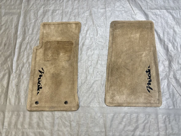1999-2005 Mazda Miata Tan Carpet Floor Mats / Pair /   NB283