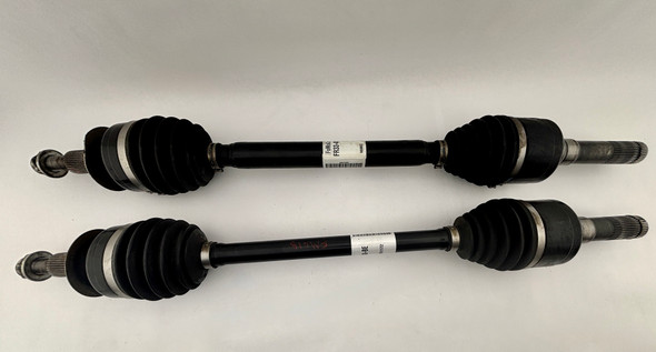 2015-2020 Ford Mustang GT 5.0 S550 Rear Axles Half Shafts / Pair / Automatic / 92K FM018