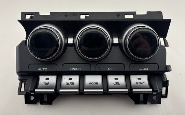 2022-2023 Subaru BRZ Limited Automatic Climate Control Unit / 72311CC030 /   FB211