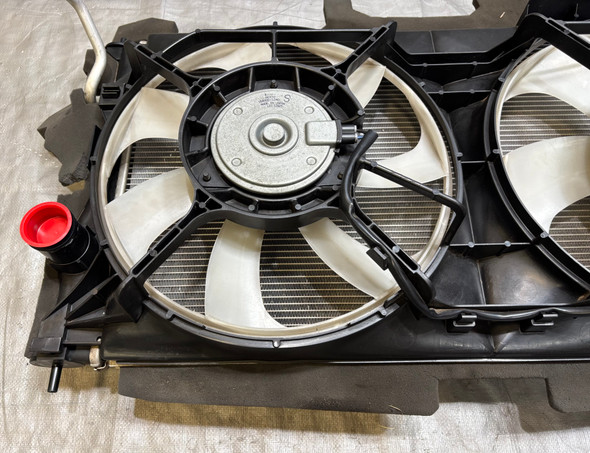 2013-2020 Scion FRS / Subaru BRZ / Toyota 86 Radiator Assembly w/ Cooling Fan / Automatic  / 62K FB055