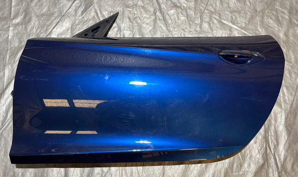 2009-2016 BMW E89 Z4 Driver Side Door Assembly / Deep Sea Blue Metallic  Z4909