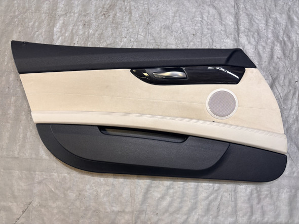 2009-2016 BMW E89 Z4 Interior Door Panels / Ivory White Nappa Leather / Pair /   Z4909