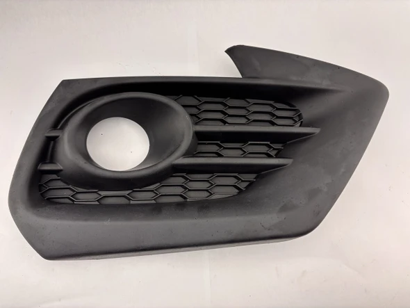 2017-2020 Fiat 124 Spider Passenger Fog Light w/ Surround /   FD034