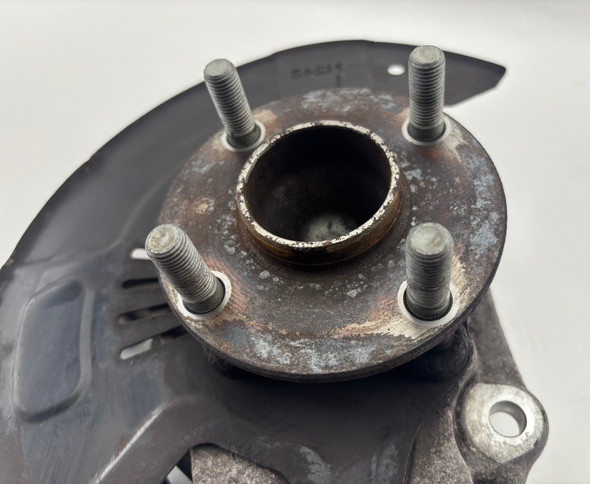 2017-2020 Fiat 124 Spider Driver Front Spindle / Hub Assembly / 102K FD034