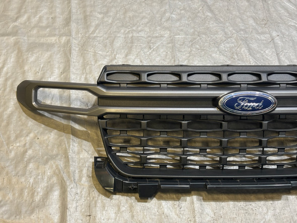 2022-2024 Ford Maverick XLT Front Grille Assembly /   MV006